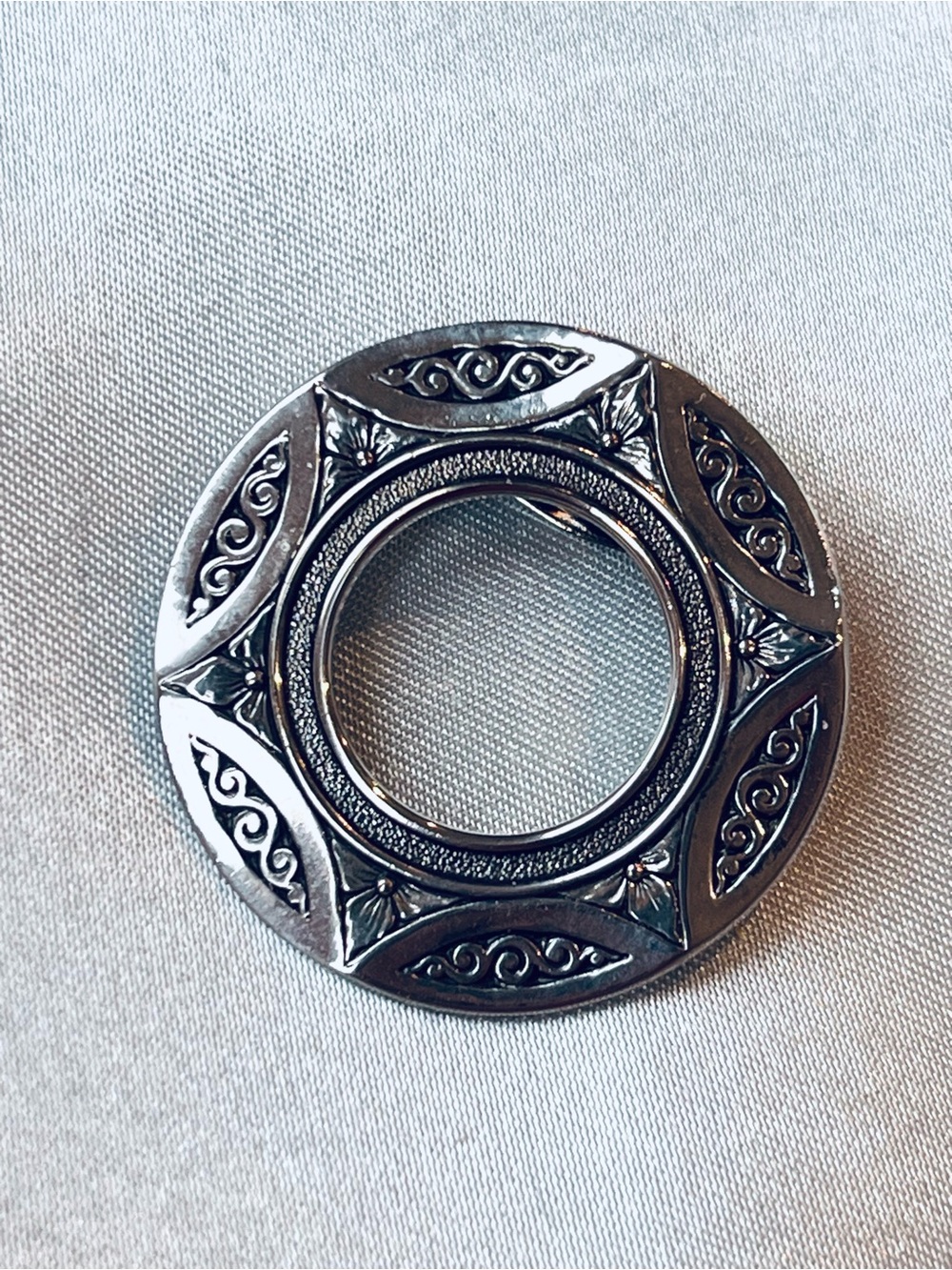 Signed Lieba USA Engraved Boho Flower Scarf Clip Holder⁠